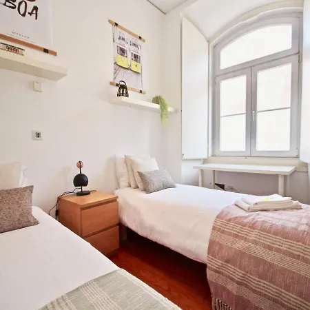 Akicity Baixa Pearl Lissabon